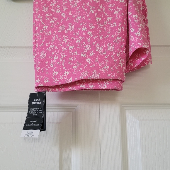 Counterparts Pink and White Floral Women's Bermudas - Picture 1 of 3